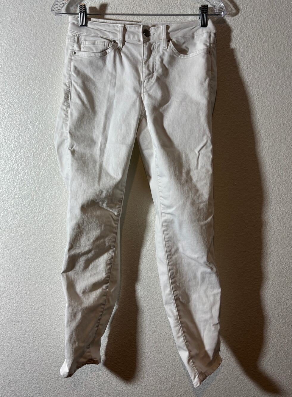 Calvin Klein Jeans Women's Size 6 White Ankle Skinny Denim